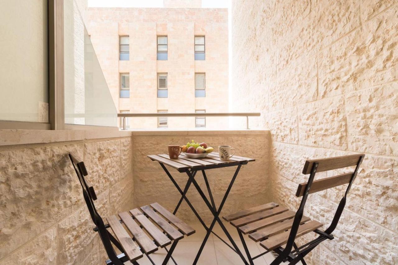 Stylish 2Br/Parking, View Over The Temple Mount เยรูซาเลม ภายนอก รูปภาพ